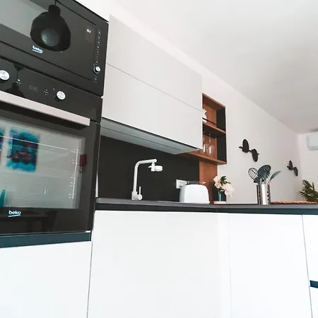 דירה Ideal Location, Stylish 1br With Free Parking סליאמה