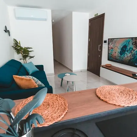 Ideal Location, Stylish 1br With Free Parking Lägenhet Sliema