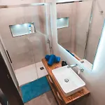 Апартаменты Ideal Location, Stylish 1br With Free Parking Слима