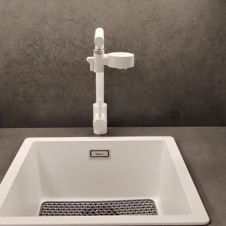 Ideal Location, Stylish 1br With Free Parking 斯利马