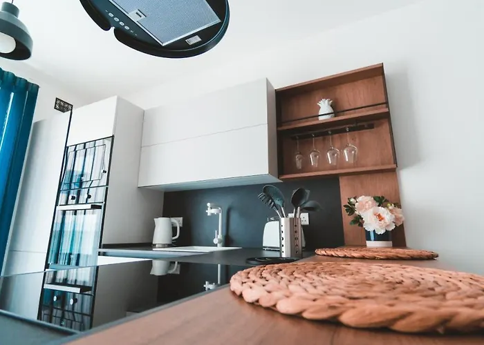 Ideal Location, Stylish 1br With Free Parking Lejlighed *