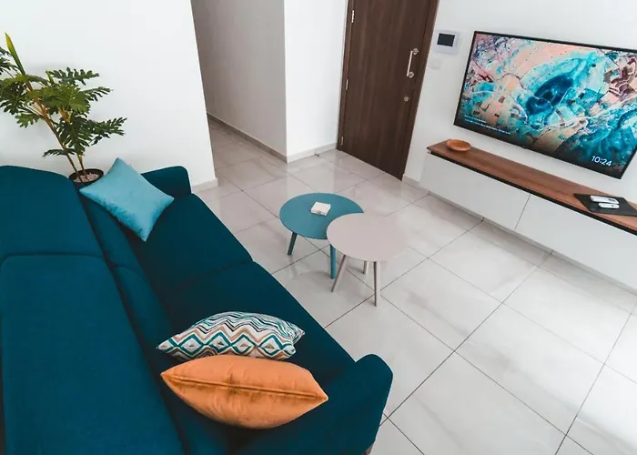 Lejlighed Ideal Location, Stylish 1br With Free Parking *