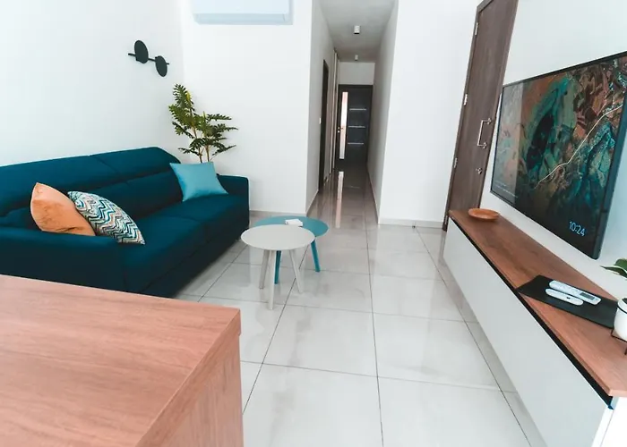 Ideal Location, Stylish 1br With Free Parking Lejlighed